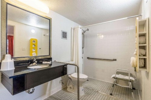 Motel 6-Little Rock, AR - West image 35