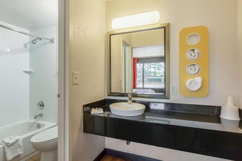 Motel 6-Little Rock, AR - West image 37